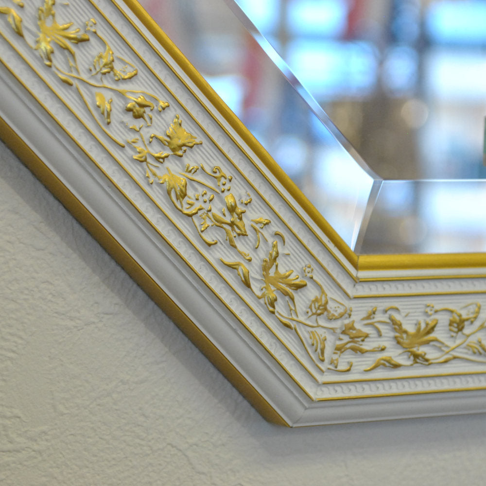 ウォールミラー おしゃれ 鏡 壁掛け 八角形 隅切り 木製 ミラー OT 白 ホワイト ゴールド アンティーク イタリア製 ベルトーチ BERTOZZI 808839