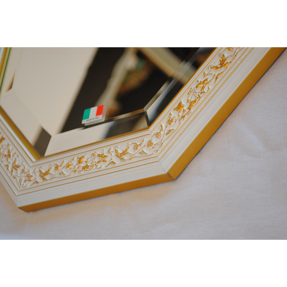 ウォールミラー おしゃれ 鏡 壁掛け 八角形 隅切り 木製 ミラー OT 白 ホワイト ゴールド アンティーク イタリア製 ベルトーチ BERTOZZI 808839