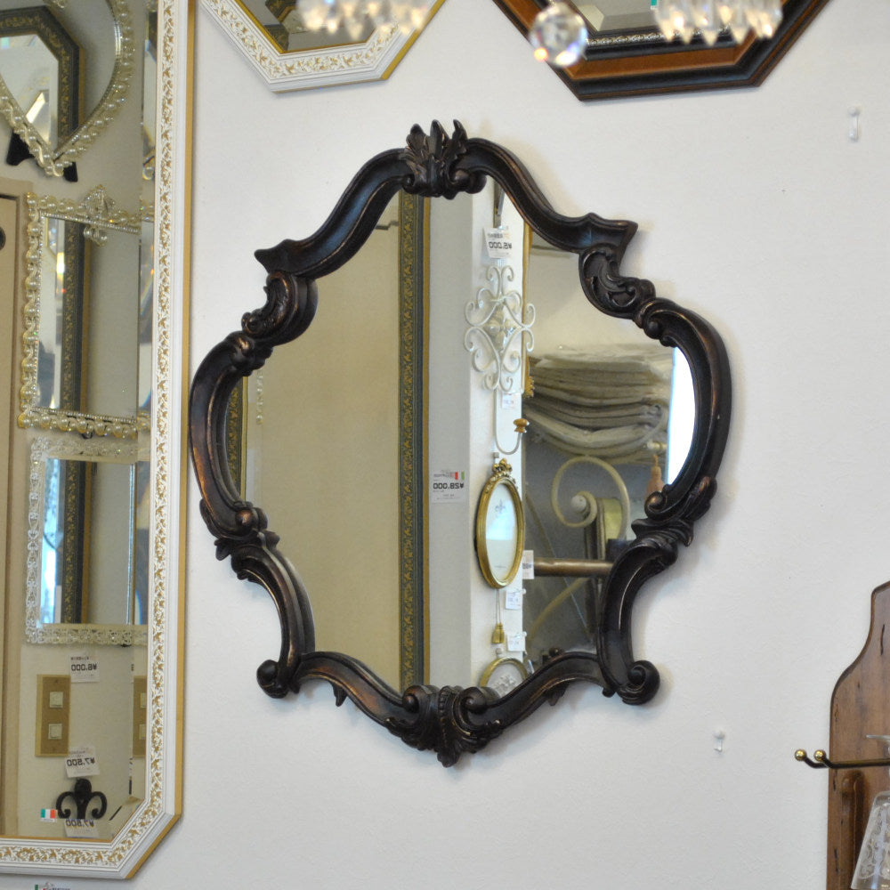 壁掛けミラー カービングウォールミラー アンティーク調 鏡 大きい鏡 ビッグミラー 壁掛け鏡 ヨーロピアン アンティーク風 おしゃれ ブラウン ロココ調 817003