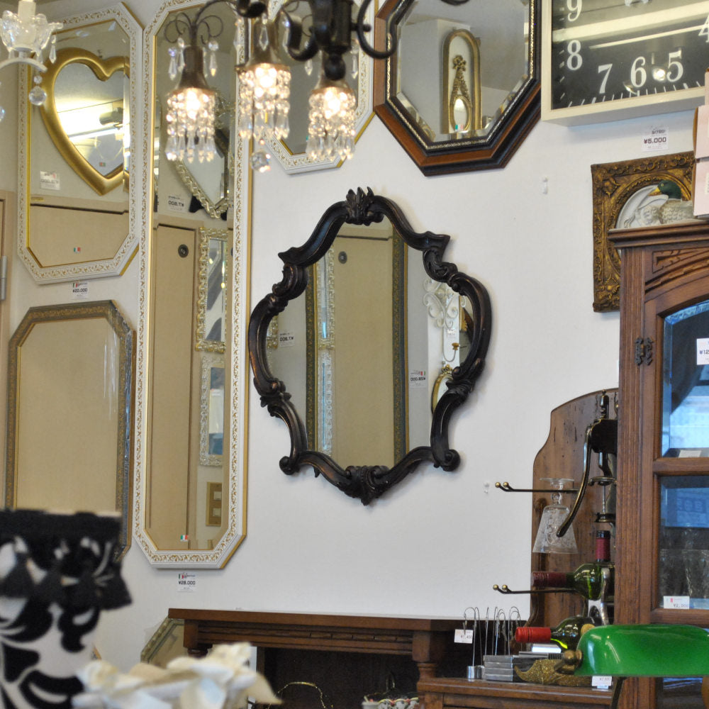 壁掛けミラー カービングウォールミラー アンティーク調 鏡 大きい鏡 ビッグミラー 壁掛け鏡 ヨーロピアン アンティーク風 おしゃれ ブラウン ロココ調 817003