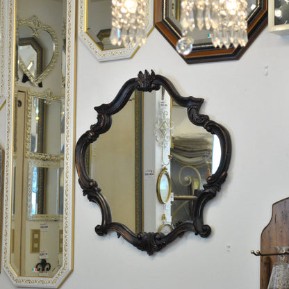 壁掛けミラー カービングウォールミラー アンティーク調 鏡 大きい鏡 ビッグミラー 壁掛け鏡 ヨーロピアン アンティーク風 おしゃれ ブラウン ロココ調 817003