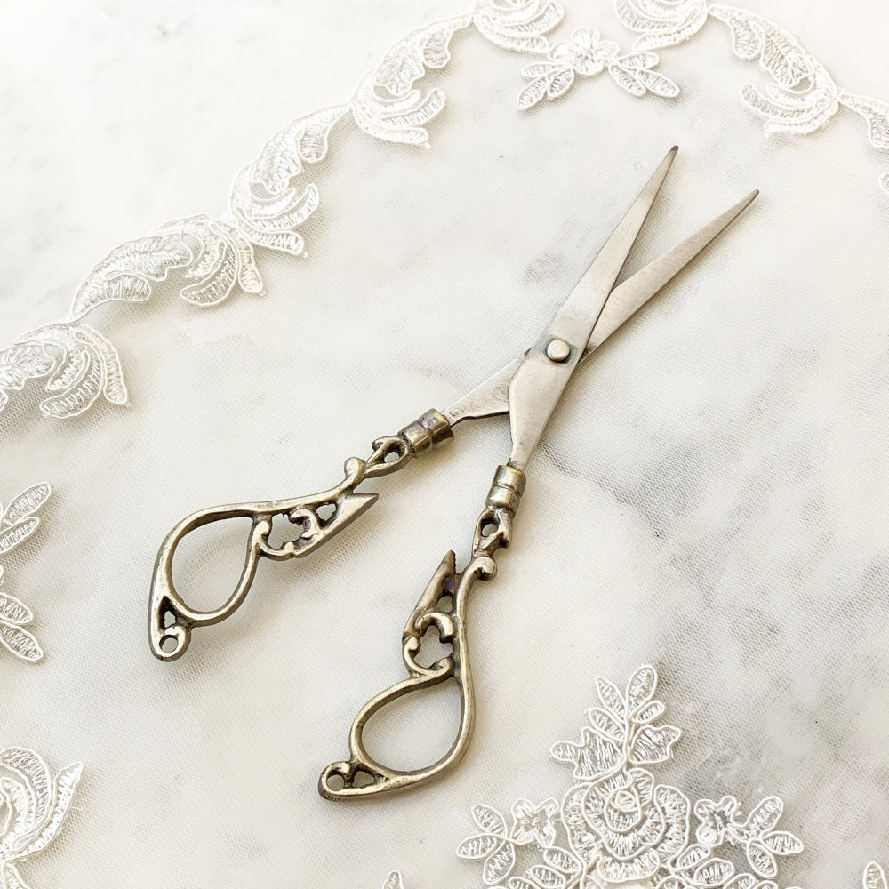 ハサミ クラフトシザー アンティーク調の装飾ハサミ はさみ 鋏 シザー 真鍮シザー 真鍮製鋏 インテリア雑貨 ゴールド アンティーク風はさみ 真鍮雑貨 84301SR-GD