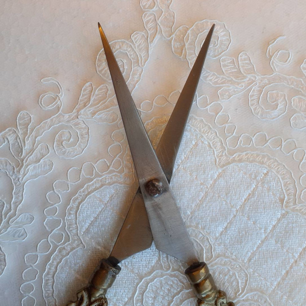 ハサミ クラフトシザー アンティーク調の装飾ハサミ はさみ 鋏 シザー 真鍮シザー 真鍮製鋏 インテリア雑貨 ゴールド アンティーク風はさみ 真鍮雑貨 84303SR-GD