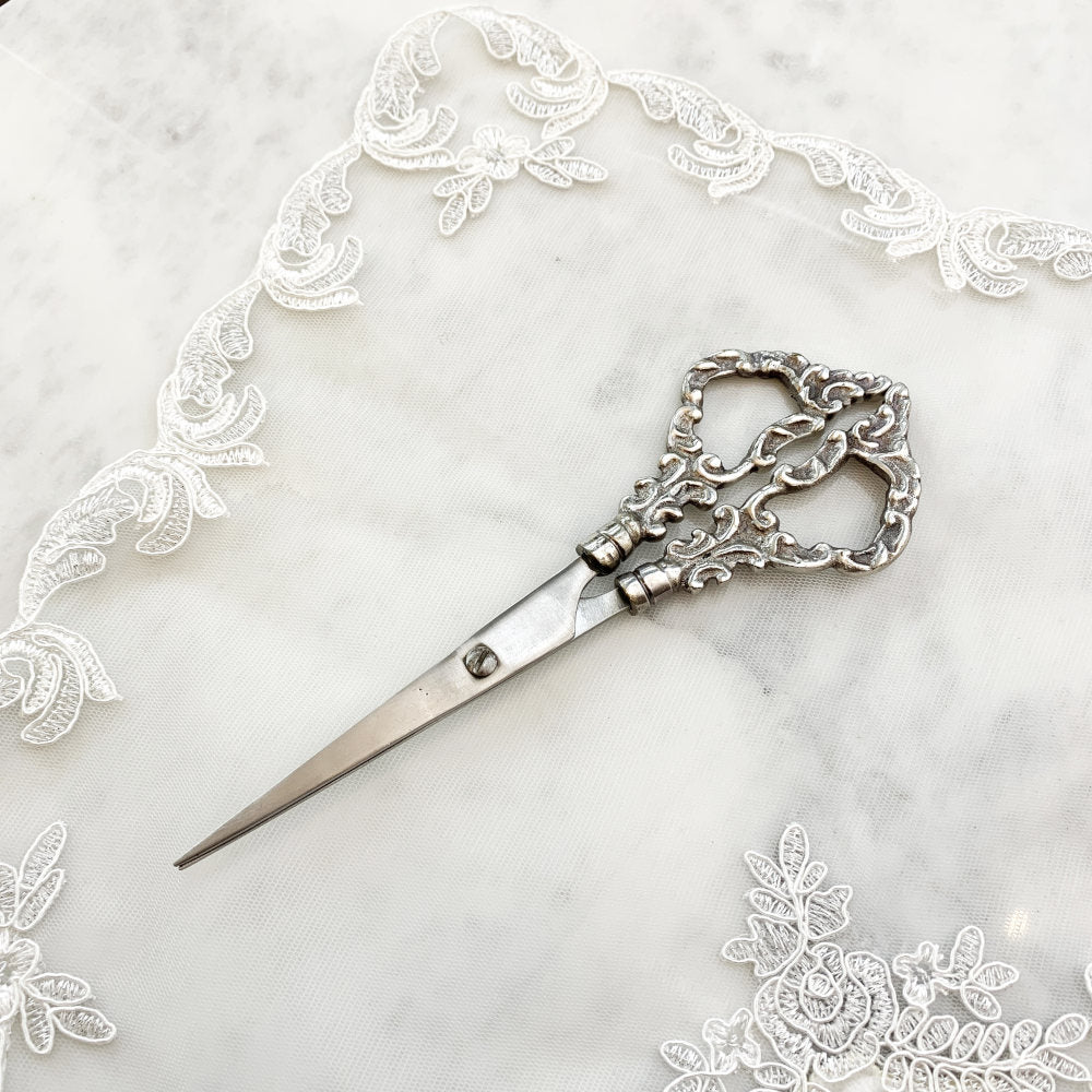 ハサミ クラフトシザー アンティーク調の装飾ハサミ はさみ 鋏 シザー 真鍮シザー 真鍮製鋏 インテリア雑貨 ゴールド アンティーク風はさみ 真鍮雑貨 84303SR-GD