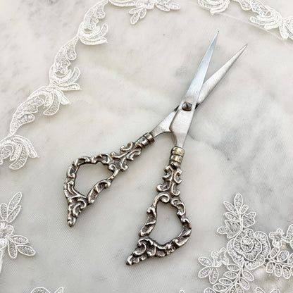 ハサミ クラフトシザー アンティーク調の装飾ハサミ はさみ 鋏 シザー 真鍮シザー 真鍮製鋏 インテリア雑貨 ゴールド アンティーク風はさみ 真鍮雑貨 84303SR-GD