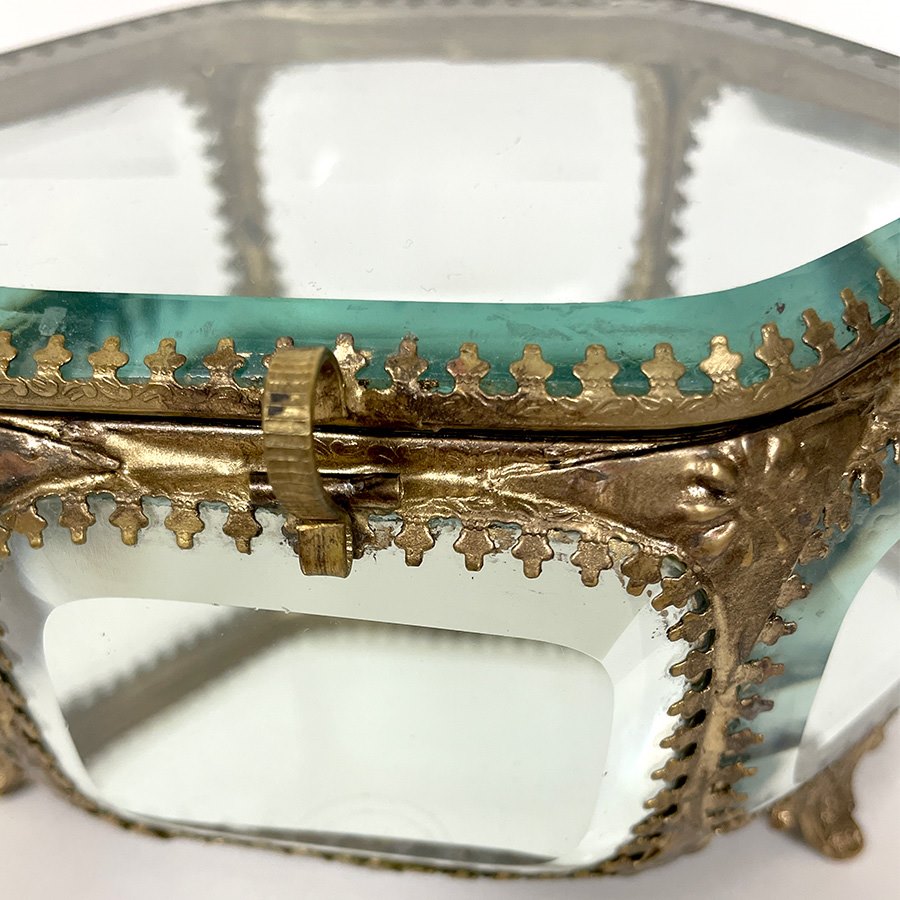 ジュエリーボックス 宝石箱 ガラスボックス 真鍮雑貨 アンティーク調宝石箱 クラシカル装飾BOX アンティーク調雑貨 真鍮製 ガラス雑貨 クラシック 雑貨 87137BX-GD