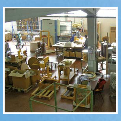 ウォールミラー おしゃれ 鏡 壁掛け 八角形 隅切り 木製 アンティーク イタリア製 ベルトーチ BERTOZZI 808223